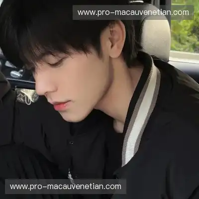 解泳榕